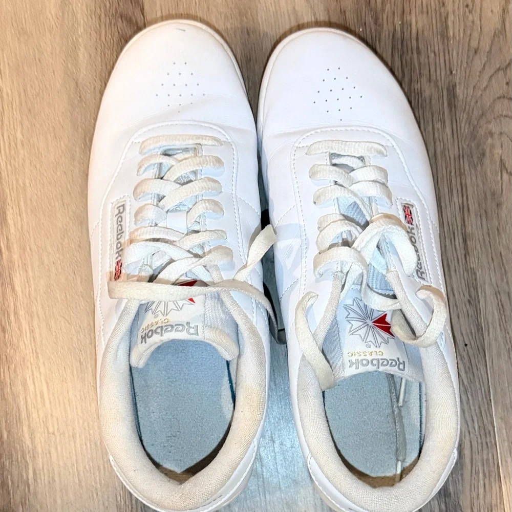 Reebok Classic White Sneakers for Women - Picture 3 of 4